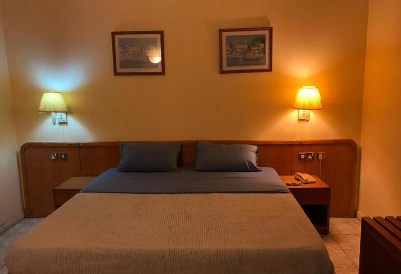 חדר סטנדרט, Maple Leaf Korean