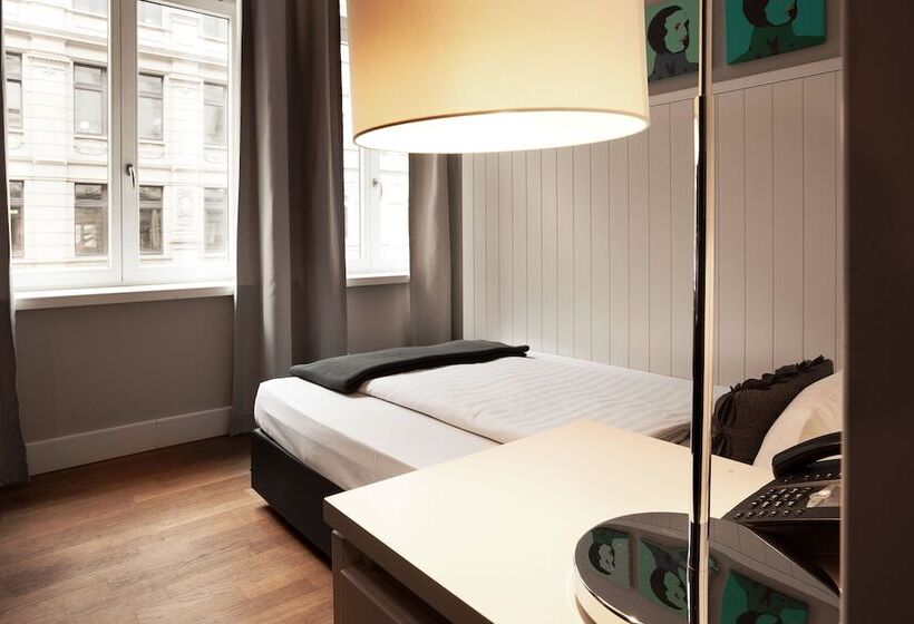 غرفة قياسية فردية, Victoria