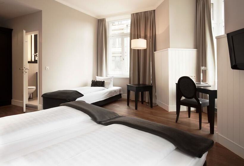 غرفة قياسية ثلاثية, Victoria