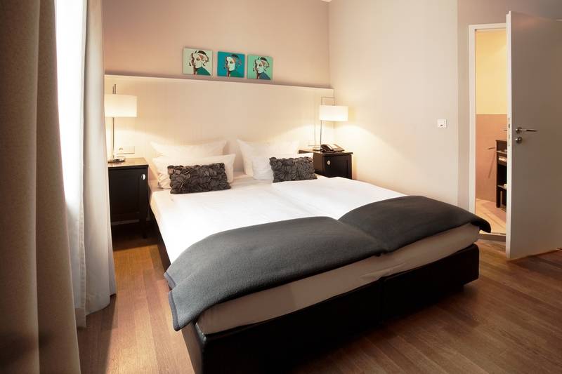 غرفة قياسية, Victoria