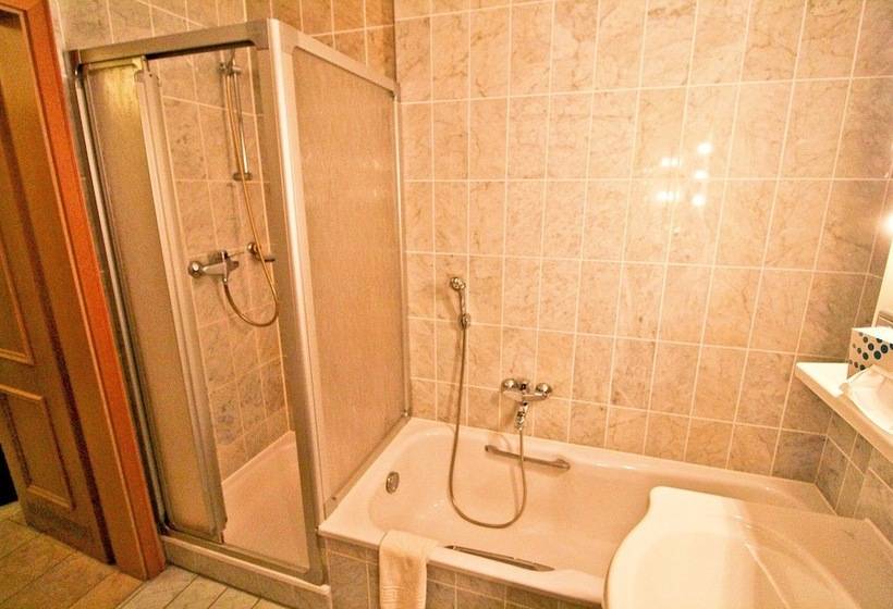 סוויטה, Waldhotel Stein