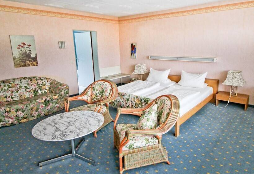 סוויטת ג'וניור, Waldhotel Stein