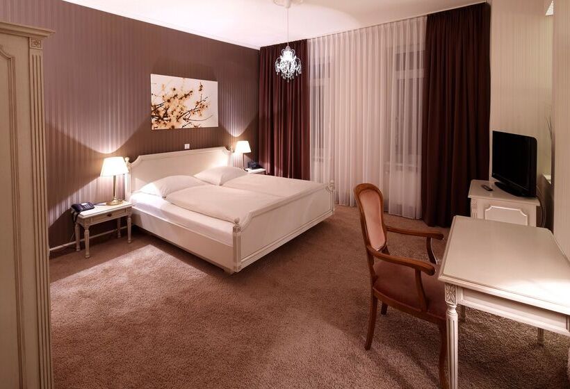 Номер Superior, Jensen