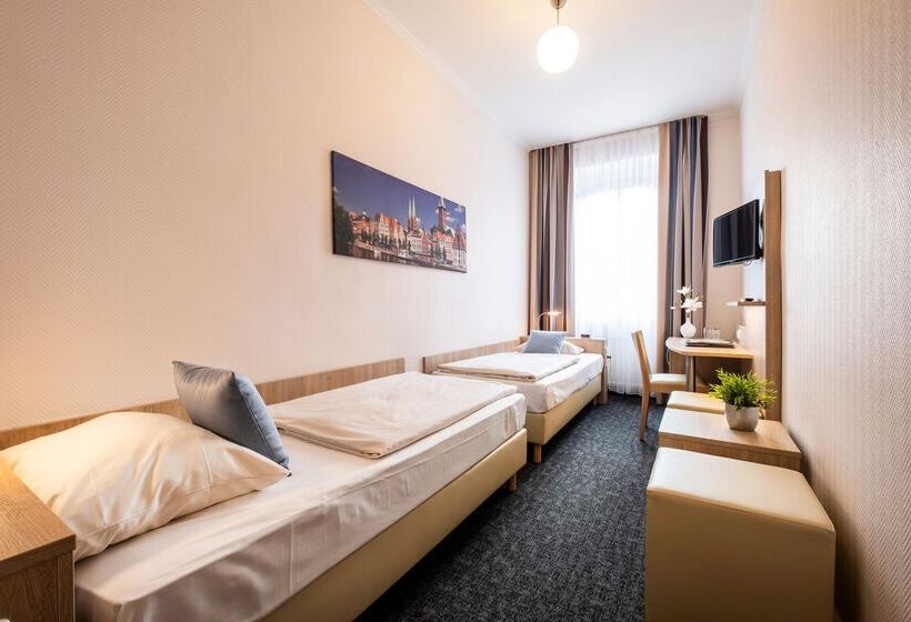 Номер Superior, Jensen