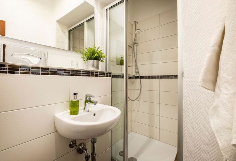 Номер Superior, Jensen