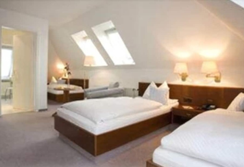 غرفة قياسية ثلاثية, Ringhotel Residenz Wittmund