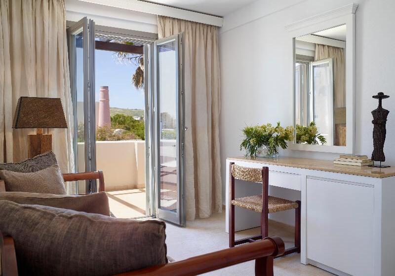 سوییت جونیور, 9 Muses Santorini Resort
