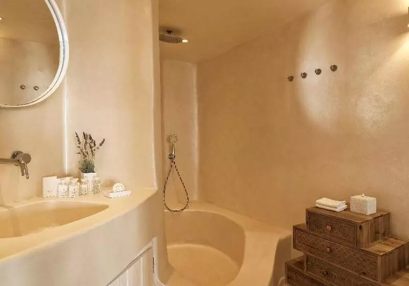 سوئیت جونیور پریمیوم, Astra Suites