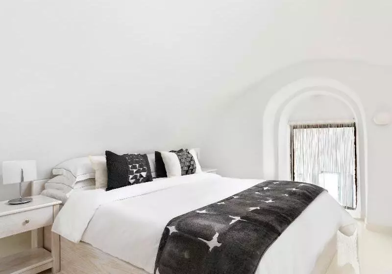 سوئیت جونیور پریمیوم, Astra Suites