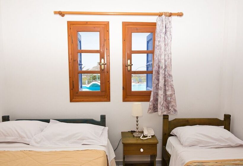 스탠다드 룸 풀장 전망, Caldera View Resort   Adults Only