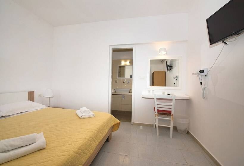 스탠다드 룸 풀장 전망, Caldera View Resort   Adults Only