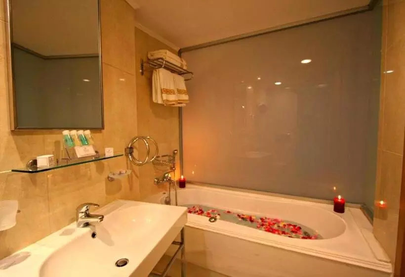 اتاق استاندارد با چشمانداز باغ, Doreta Beach