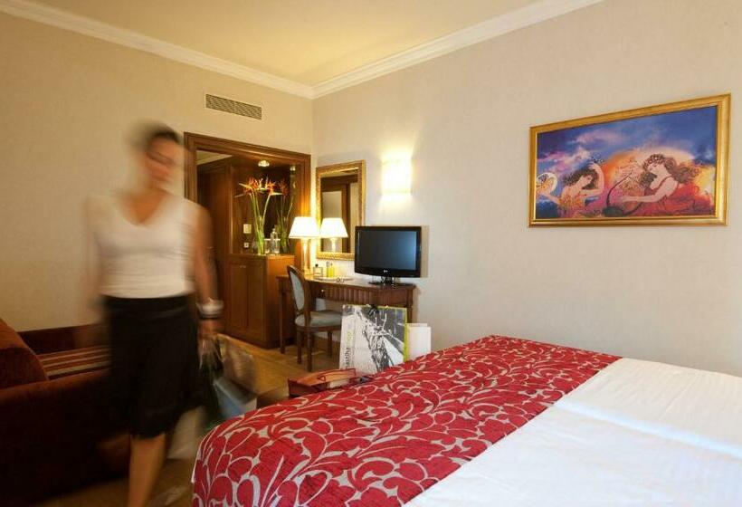 Трехместный Номер Классика, Electra Rhythm Athens