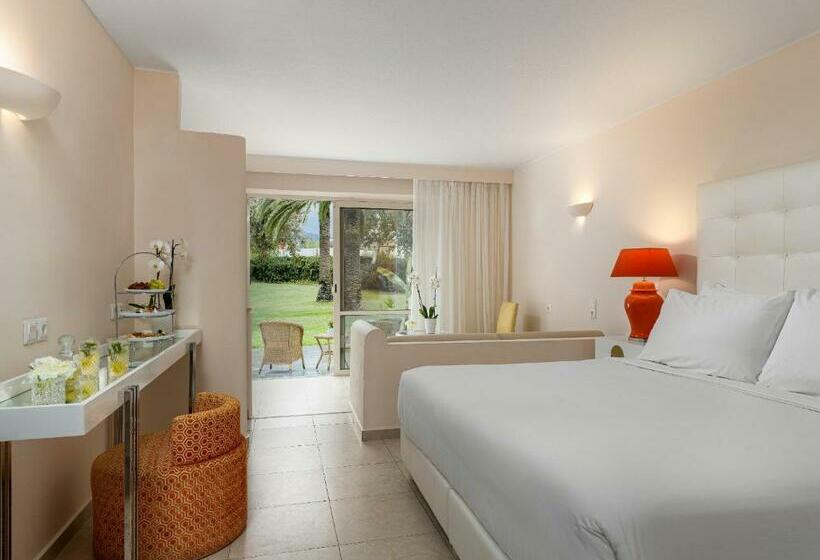 בונגלו משפחתי, Grecotel Creta Palace, Beach Luxury Resort