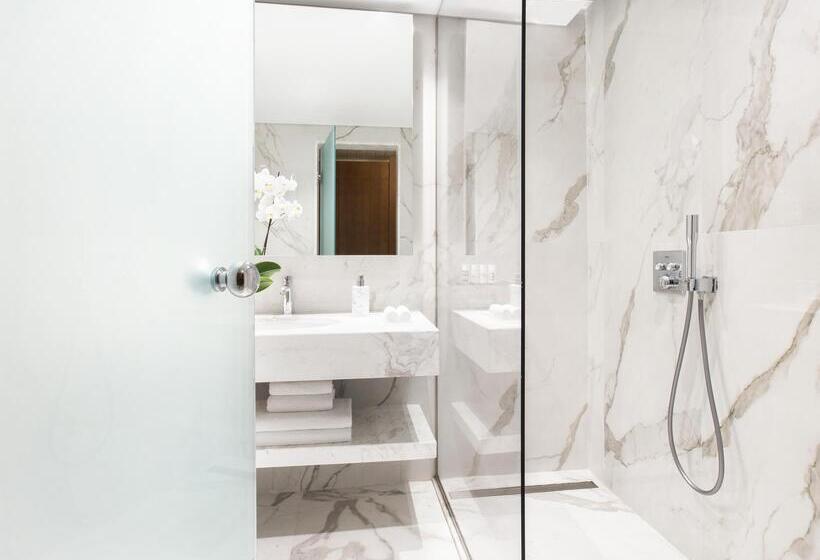 בונגלו משפחתי, Grecotel Creta Palace, Beach Luxury Resort