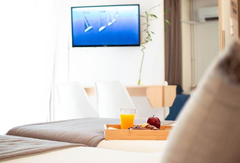 Номер Стандарт Трехместный, Acropol