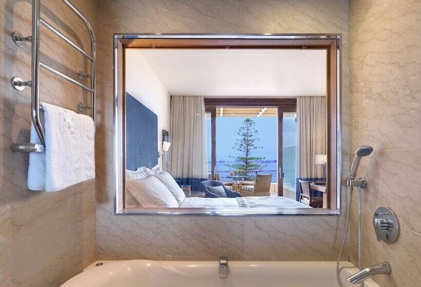 스탠다드 룸 1층, Amphitryon