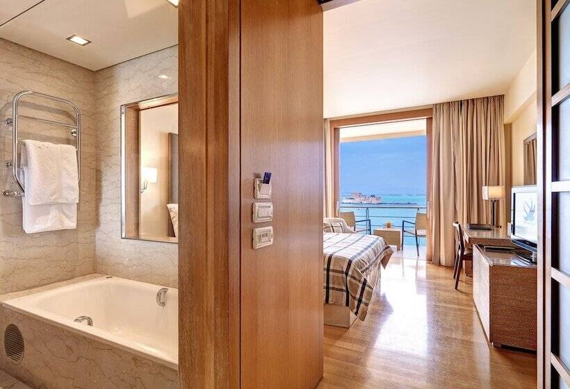 스탠다드 룸 1층, Amphitryon