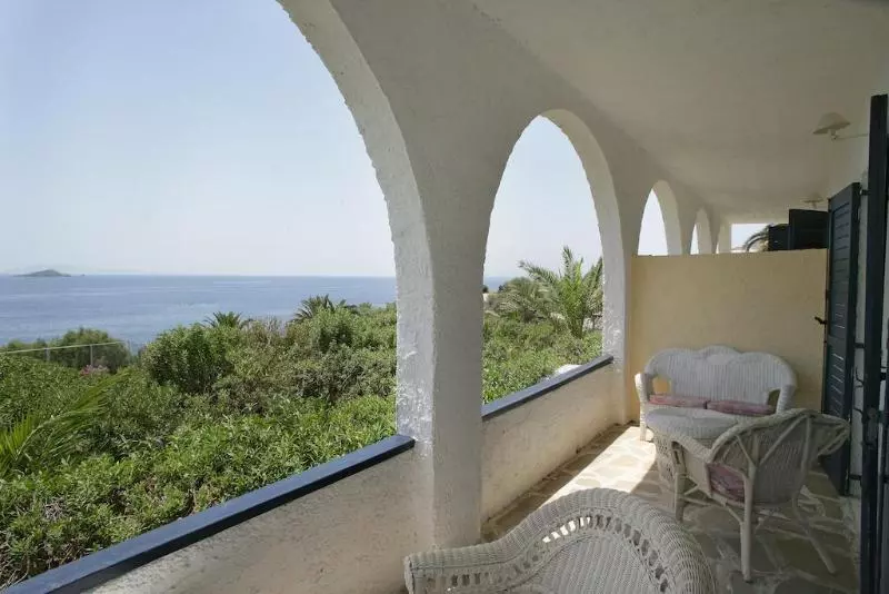 اتاق استاندارد با چشم‌انداز دریا, Andros Holiday
