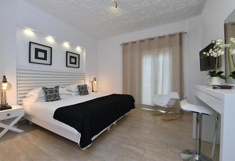 Comfort room with balcony, Apollon Boutique