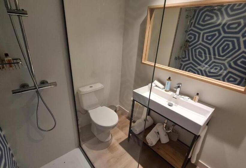 غرفة قياسية إطلالة جانبية علي البحر, Atlantica Ocean Beach Resort