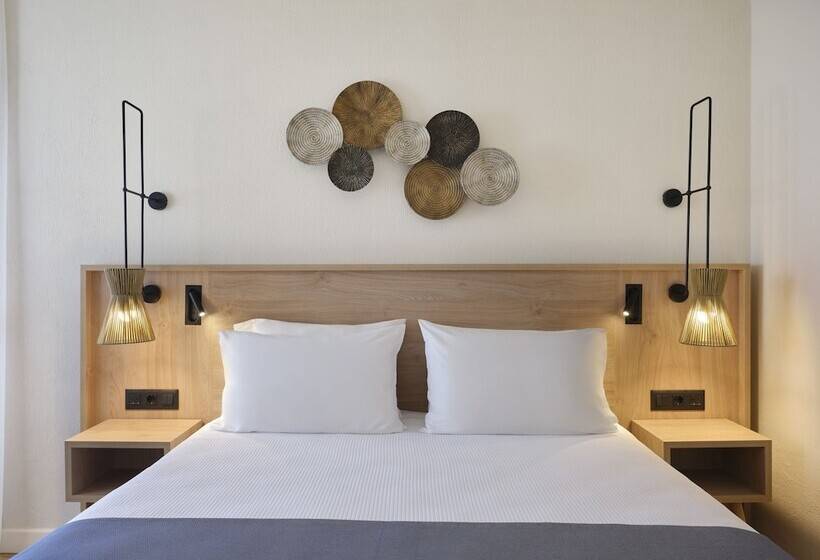 غرفة قياسية مطلّة علي البحر, Atlantica Ocean Beach Resort