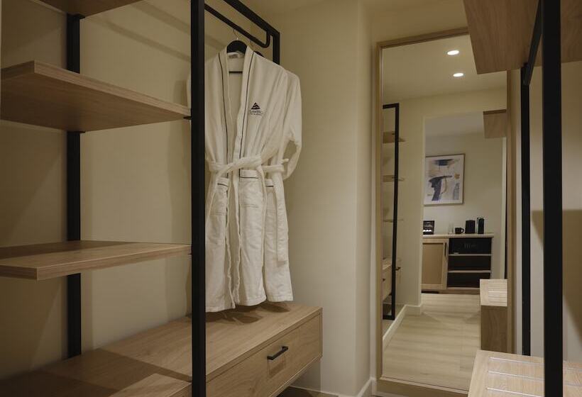 جناح ذو إطلالة جانبية على البحر, Atlantica Ocean Beach Resort