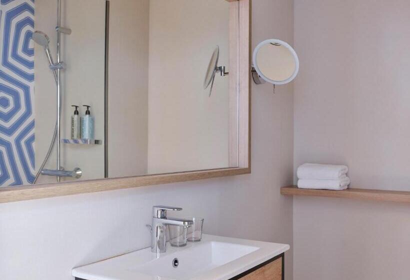 غرفة قياسية إطلالة جانبية علي البحر, Atlantica Ocean Beach Resort