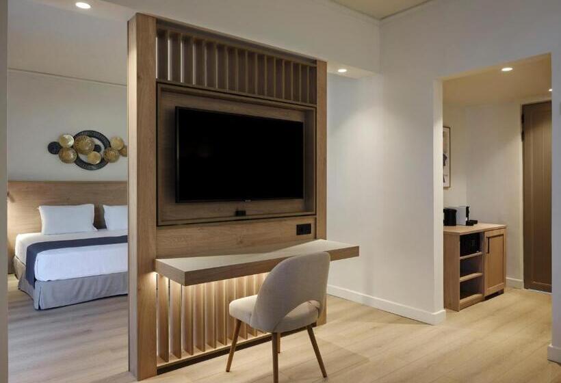 جناح ذو إطلالة, Atlantica Ocean Beach Resort