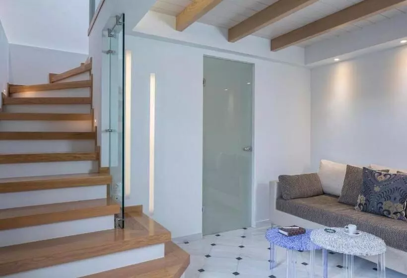 سوییت جونیور, Casa Delfino Hotel & Spa