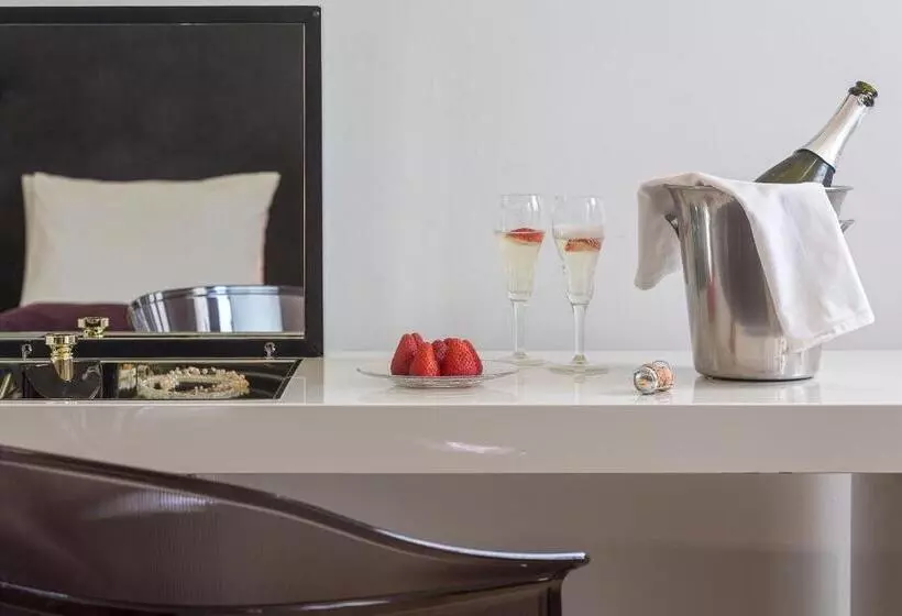 سوئیت اجرایی با تخت کینگ, Casa Delfino Hotel & Spa