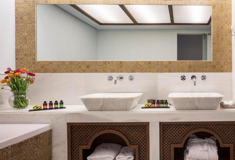 이그제큐티브 스위트 킹침대, Casa Delfino Hotel & Spa