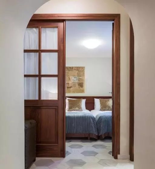 سوییت خانوادگی, Casa Delfino Hotel & Spa
