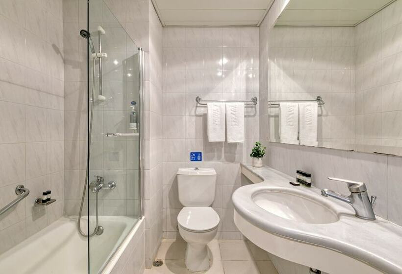 غرفة قياسية إطلالة جانبية علي البحر, Atlantica Ocean Beach Resort