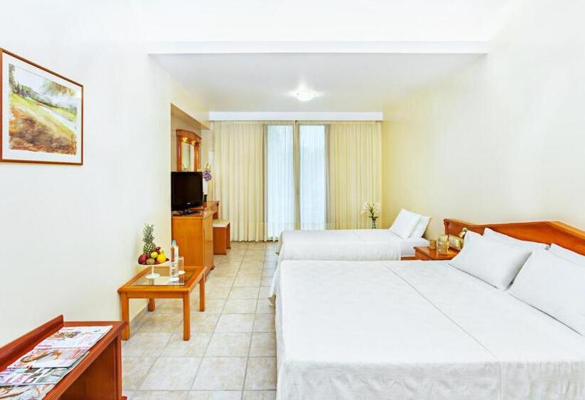 패밀리 룸, Europa Olympia