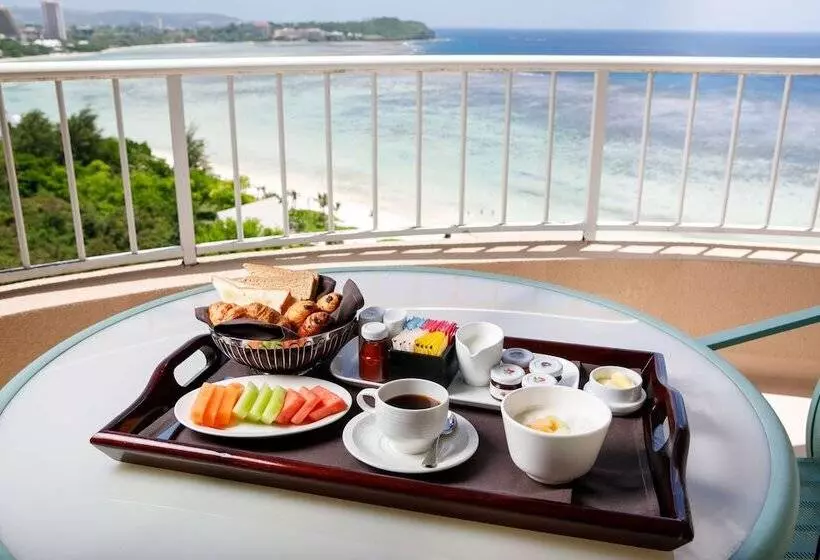 اتاق کلاب, Hyatt Regency Guam