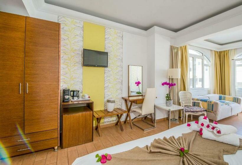 标准间侧面带海景, Kalyves Beach