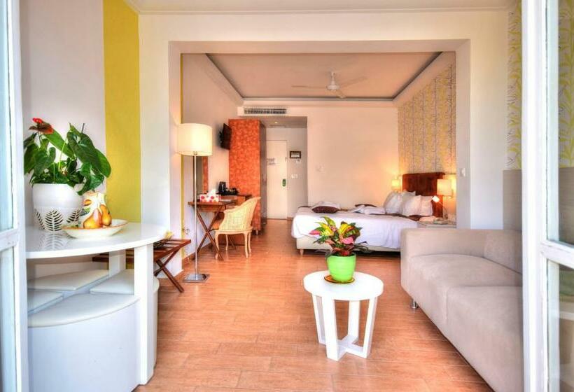 高级家庭房间, Kalyves Beach