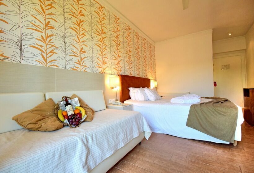 标准间侧面带海景, Kalyves Beach