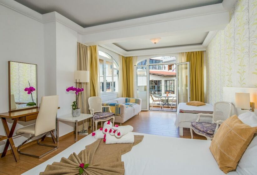 标准间侧面带海景, Kalyves Beach