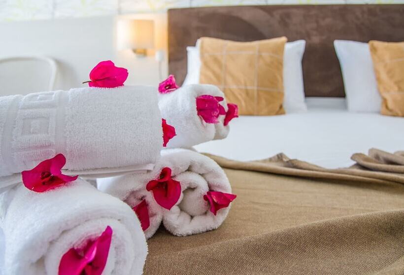 高级家庭房间, Kalyves Beach