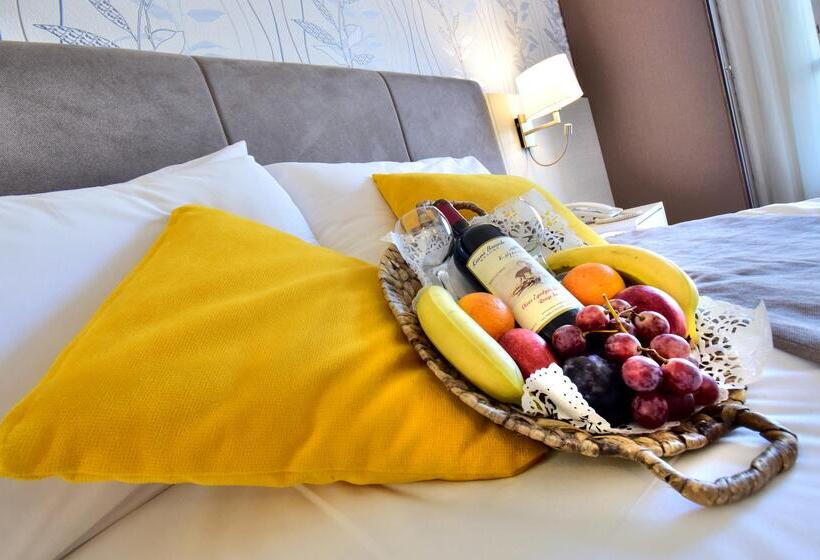 高级家庭房间, Kalyves Beach