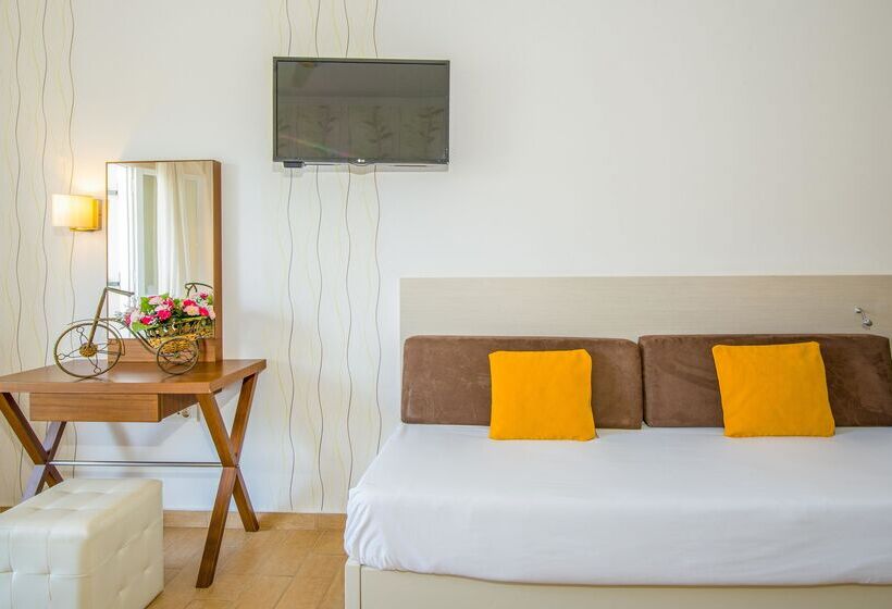 标准间带山景, Kalyves Beach