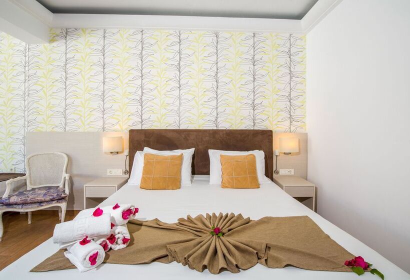 标准间侧面带海景, Kalyves Beach