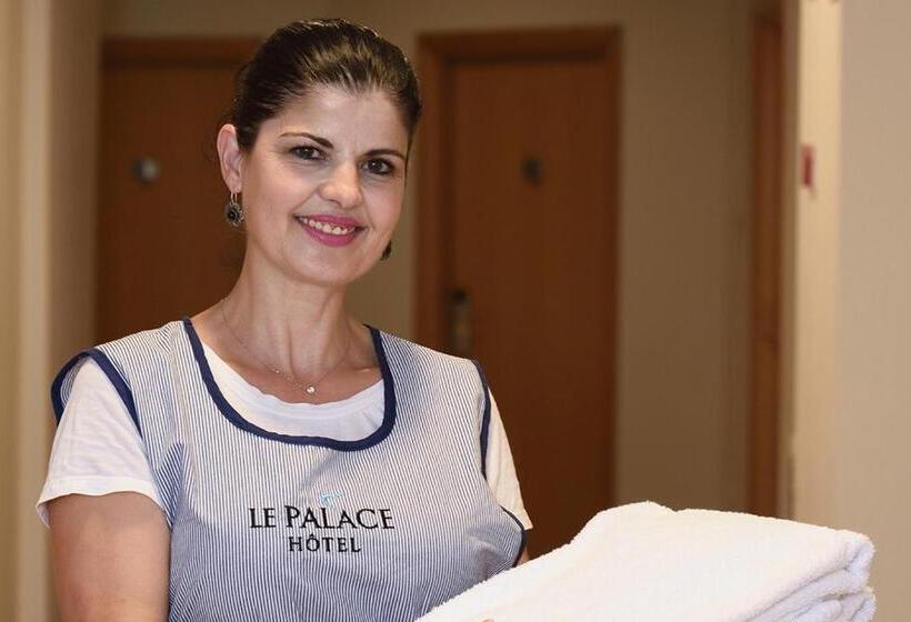 غرفة تنفيذية, Le Palace