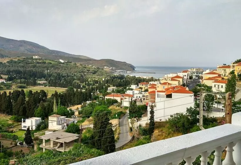 سوییت با چشم‌انداز دریا, Paradise Art