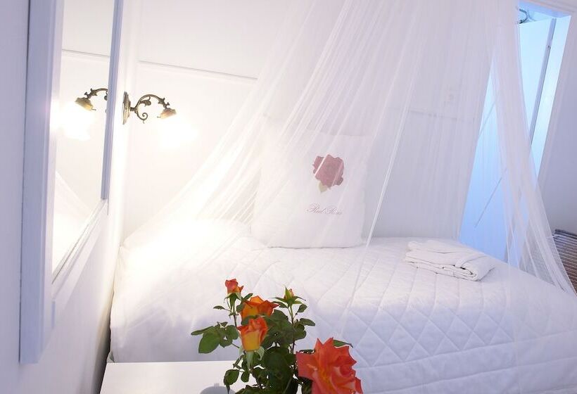 جناح مطلّ علي البحر, Paradise Art