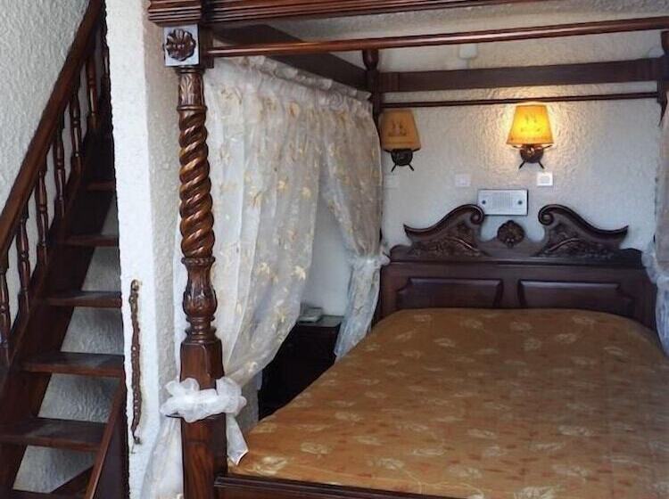 Четырехместный Номер Стандарт, Porto Perissa