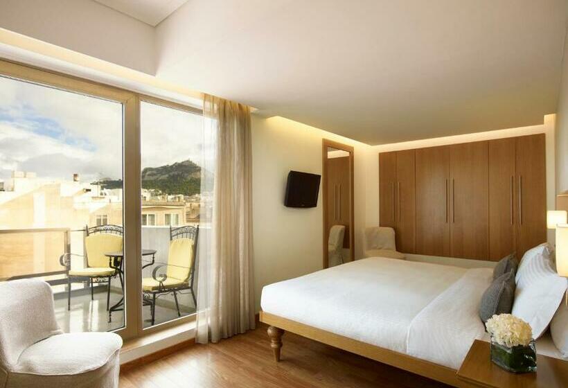 高级大房间, Titania