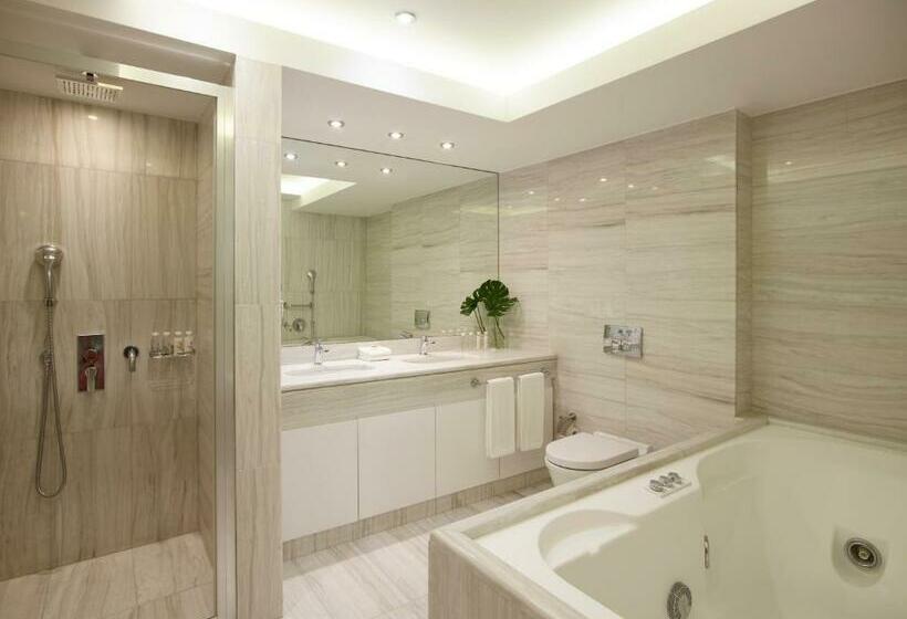 带风景豪华套房, Titania